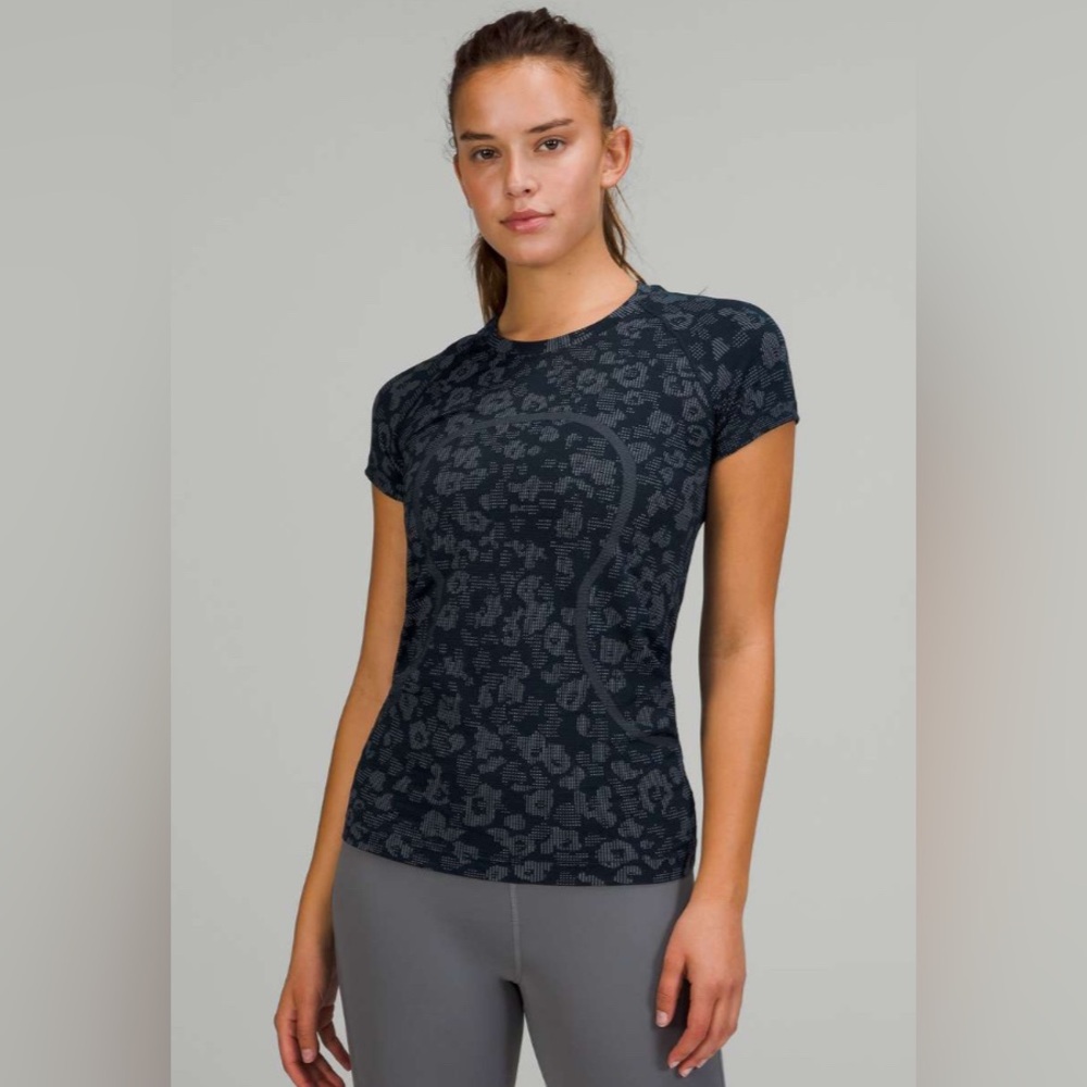 Lululemon Swiftly Tech Short Sleeve